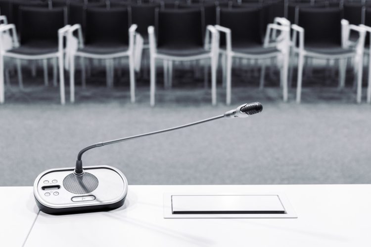 equipment-speaker-electronic-microphone-mike-briefing-speaking-conference-room-press-conference_t20_E0XNvQ